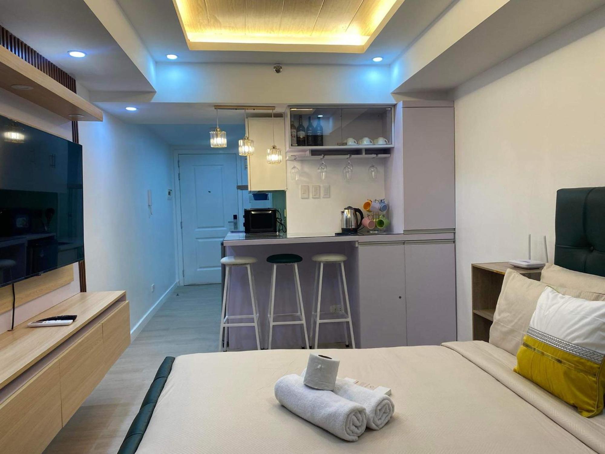 Udra Staycation Azure North Pampanga Lagundi Exterior foto